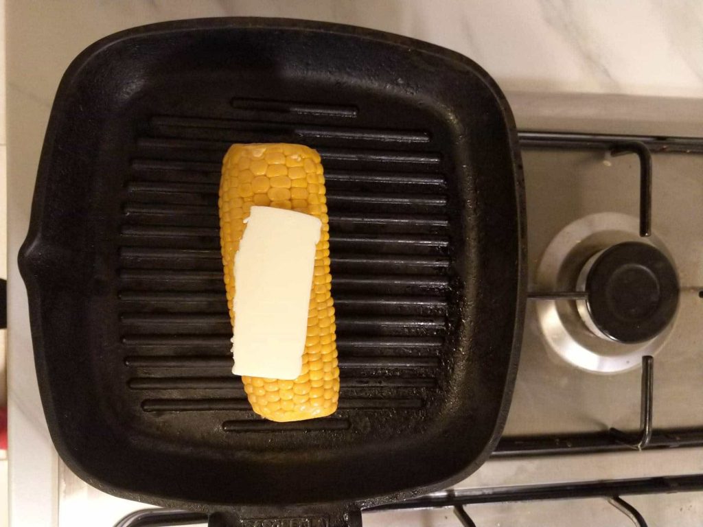 Kukuřice na grilu s máslem